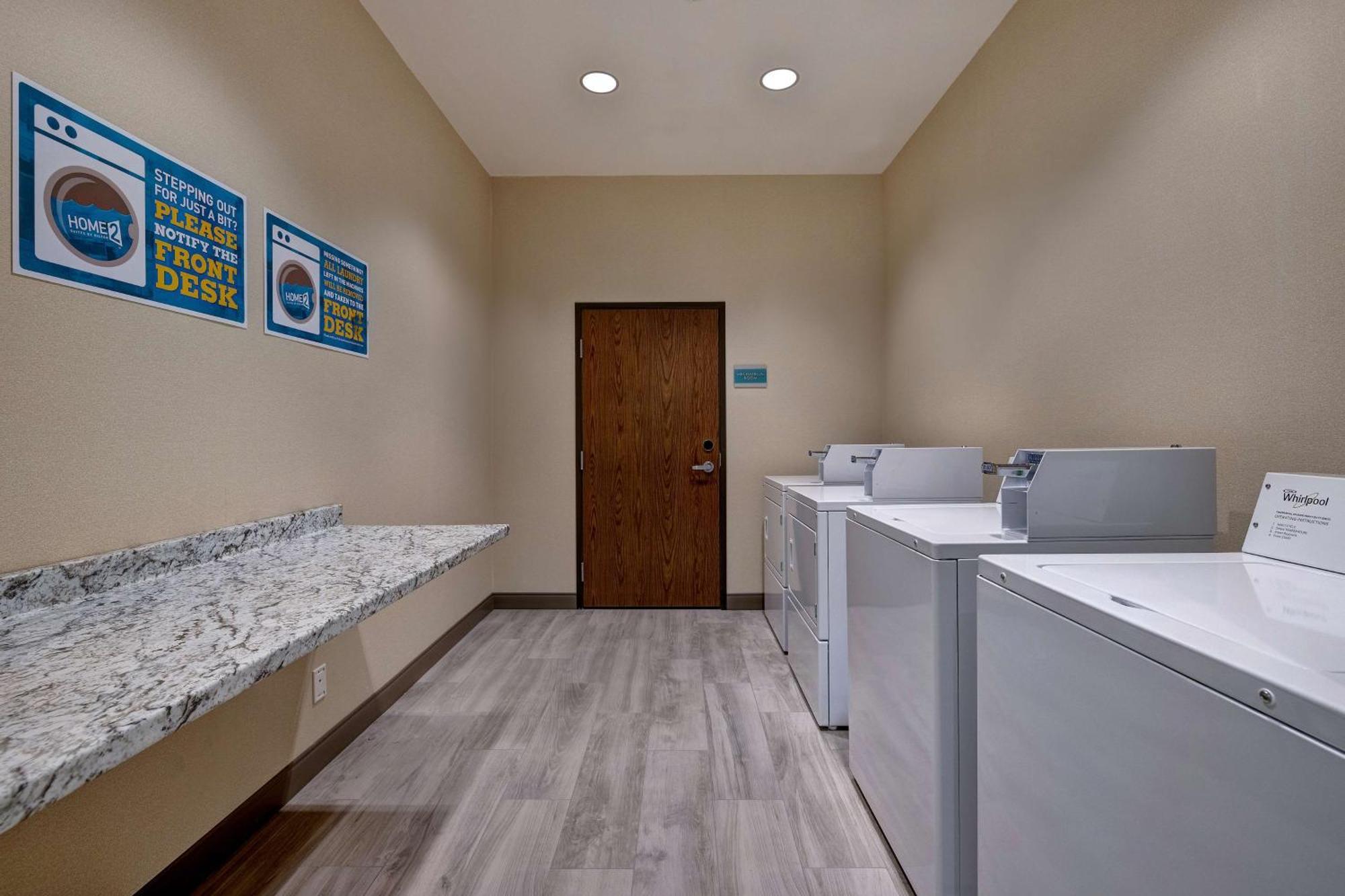 Home2 Suites By Hilton Barstow, Ca Bagian luar foto